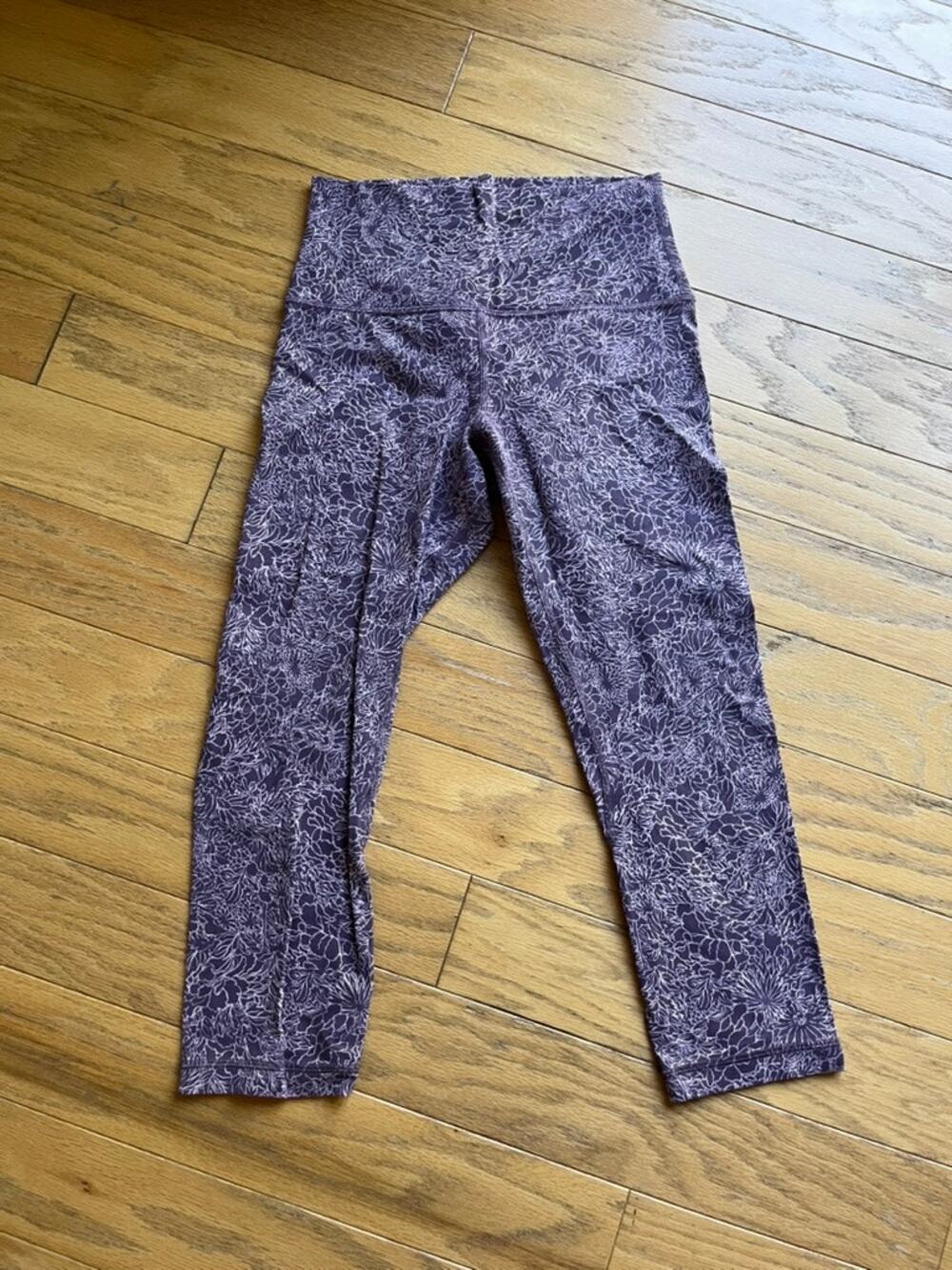 Lululemon Align High-Rise Crop 21"